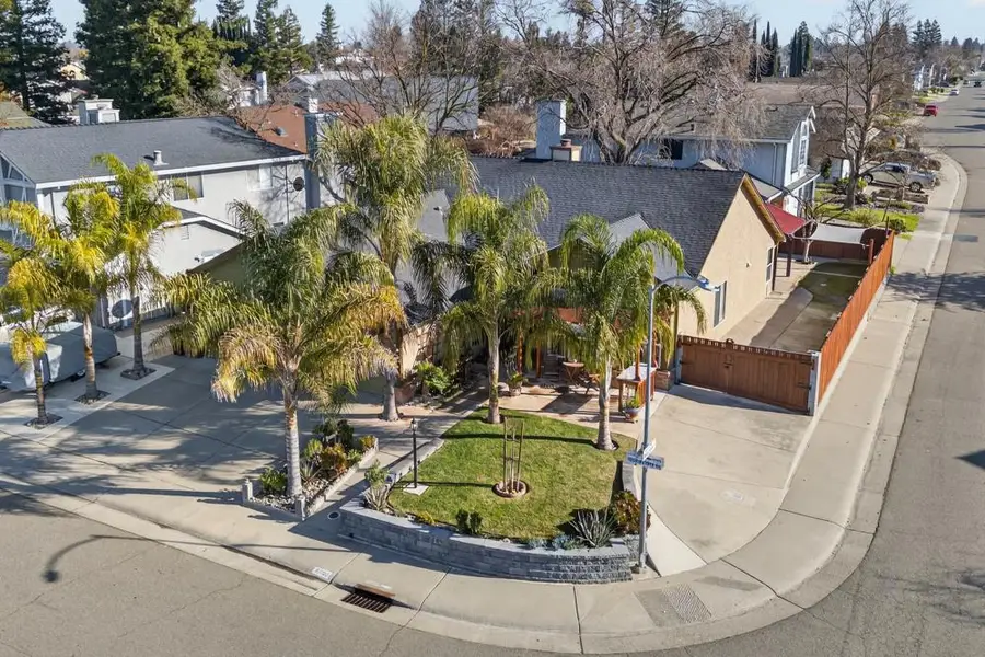 8750 Hollowstone, Sacramento, CA 95828 - Image #2