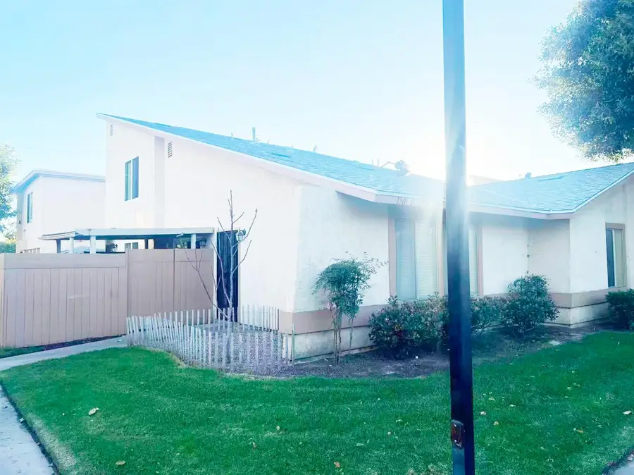 1301 Casa San Carlos Lane #D, Oxnard, CA 93033 - Image #2