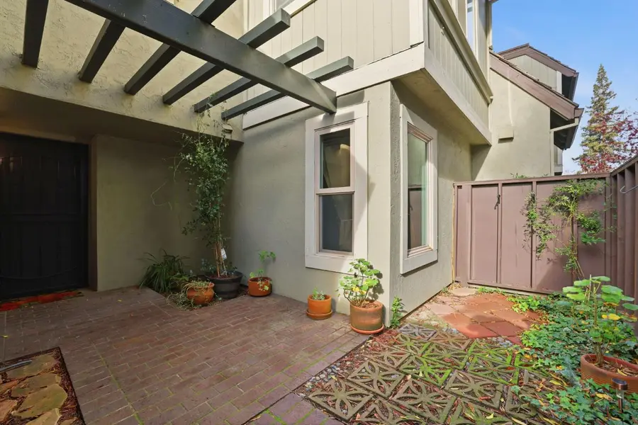 104 Luna Grande Circle #19, Sacramento, CA 95834 - Image #3