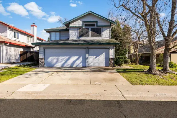 8608 Peach Blossom Way, Antelope, CA 95843