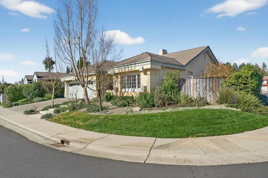 7437 Grenfell Court, Elk Grove, CA 95758 - Image #3