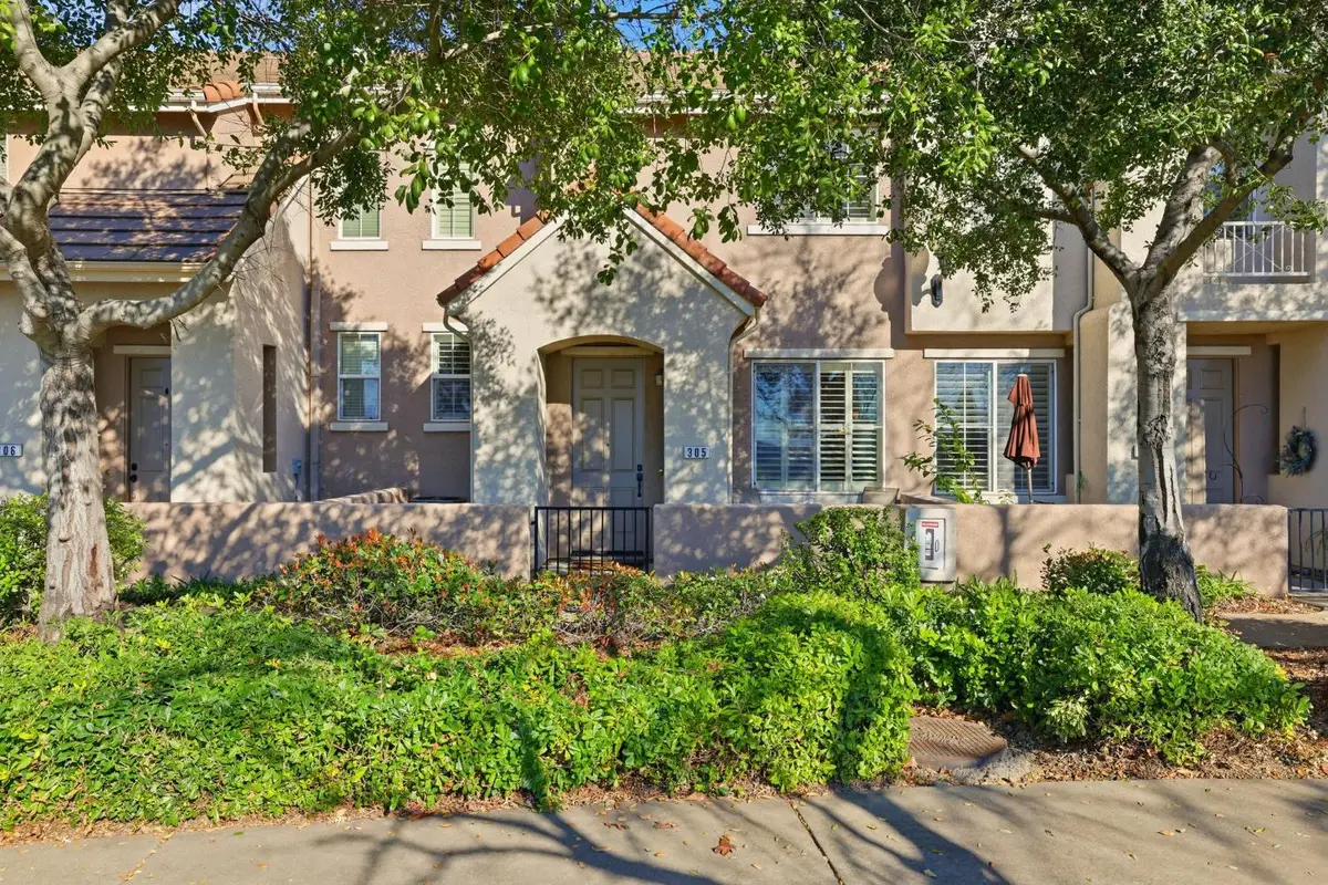 305 Esplanade Circle #305, Folsom, CA 95630 - Image #1