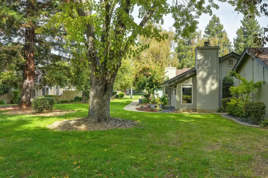 3175 Swallows Nest Drive, Sacramento, CA 95833 - Image #2