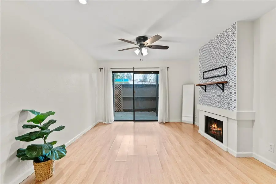 903 Fulton Avenue #407, Sacramento, CA 95825 - Image #2