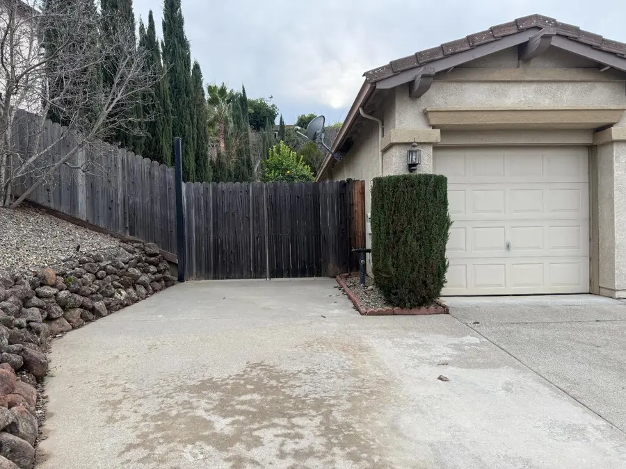 7066 Kentfield Drive, Shingle Springs, CA 95682 - Image #2