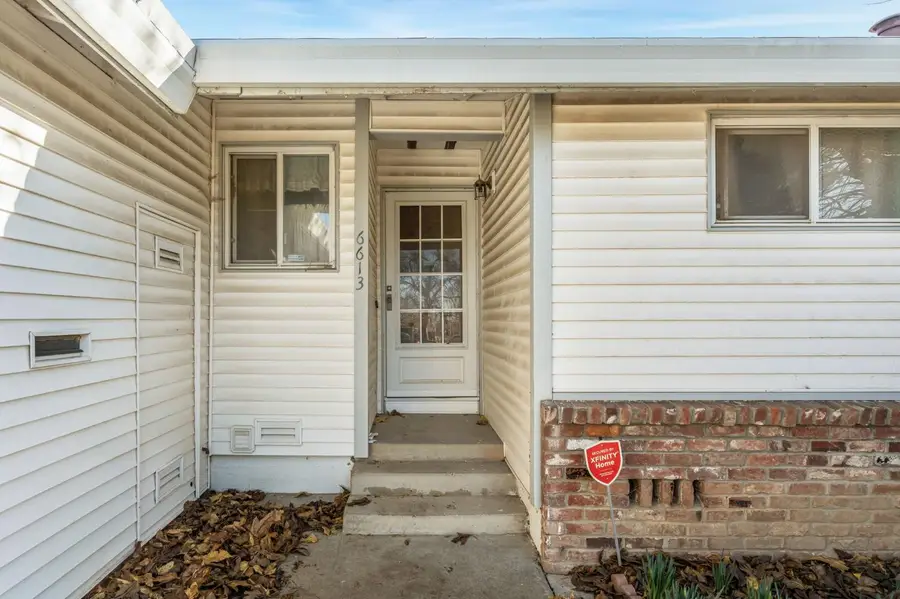 6613 Demaret Drive, Sacramento, CA 95822 - Image #3