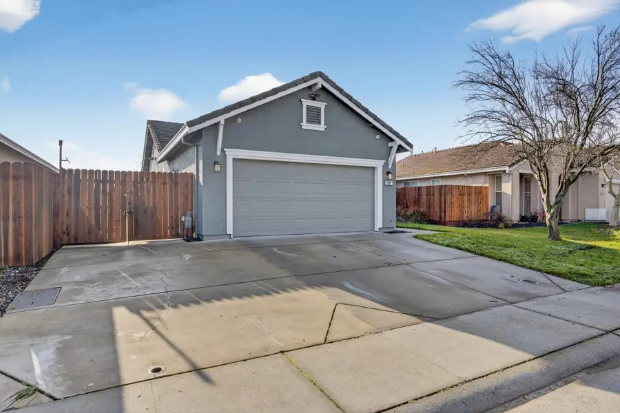 7341 Elverta Rail Way, Rio Linda, CA 95673 - Image #2