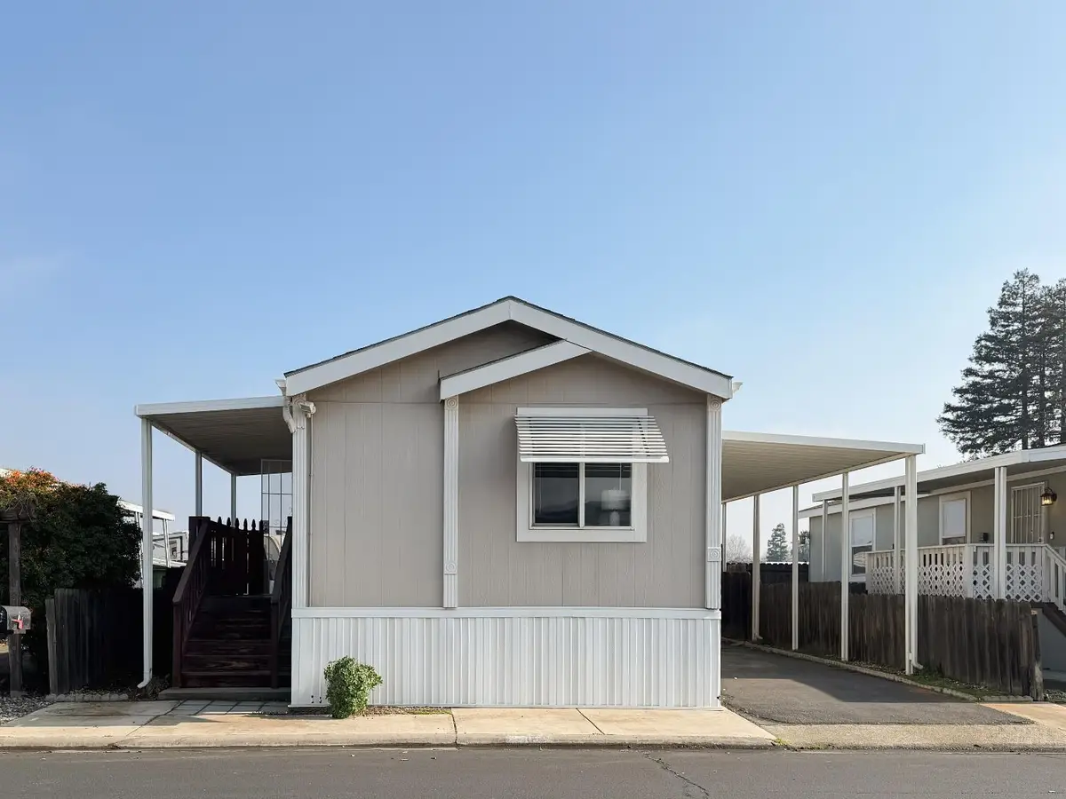 1830 E Yosemite #8, Manteca, CA 95336 - Image #1