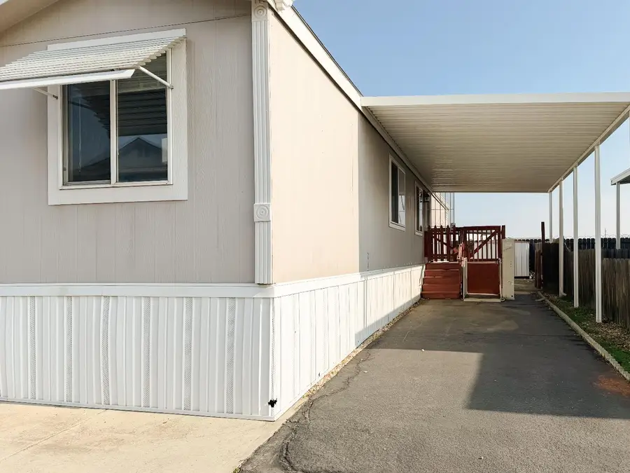 1830 E Yosemite #8, Manteca, CA 95336 - Image #3