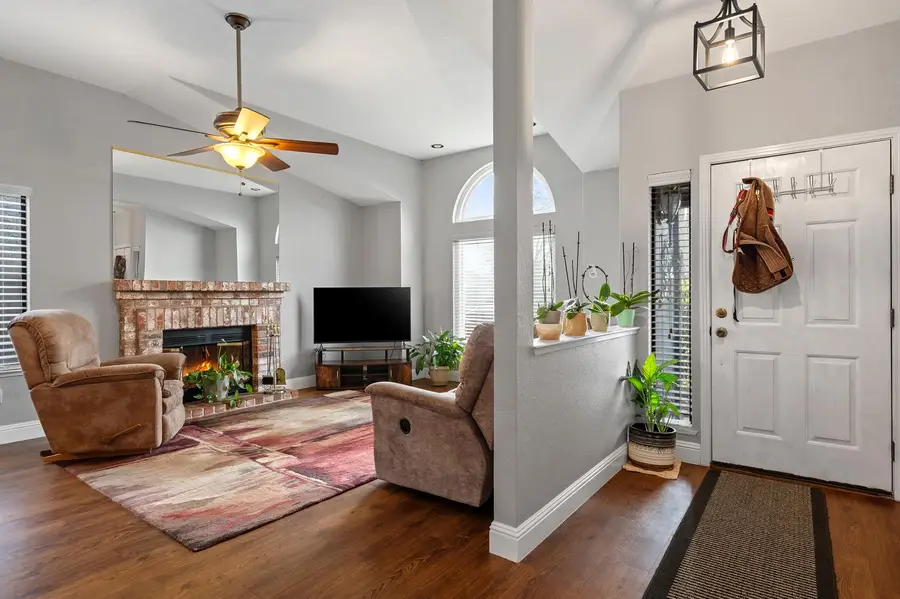 7013 Tiant Way, Elk Grove, CA 95758 - Image #2