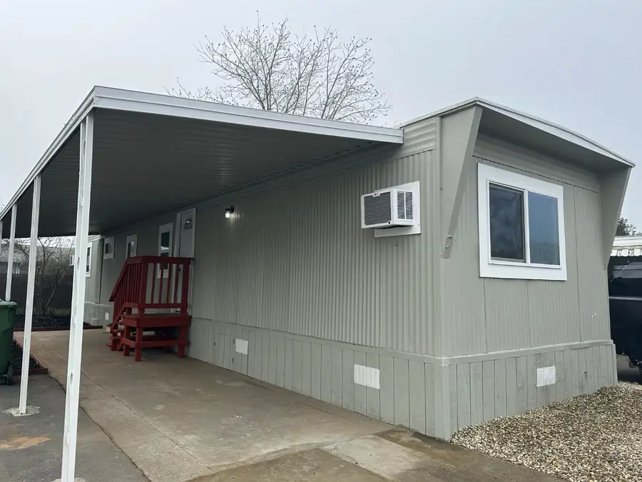 820 N Lincoln Way #7, Galt, CA 95632 - #2