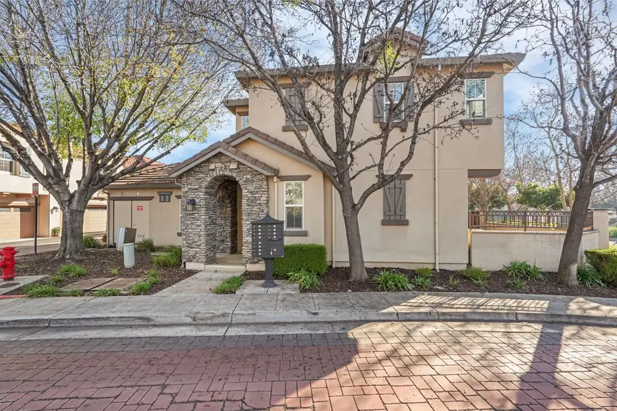 82 W Luna Loca Lane, Mountain House, CA 95391 - Image #2