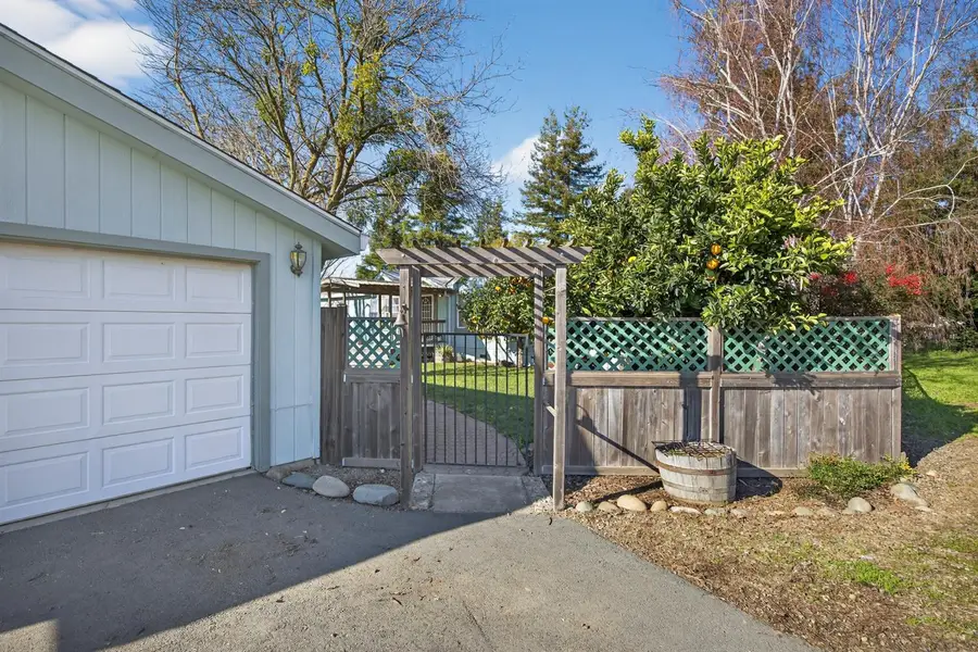 9708 La Clair Road, Wilton, CA 95693 - Image #3