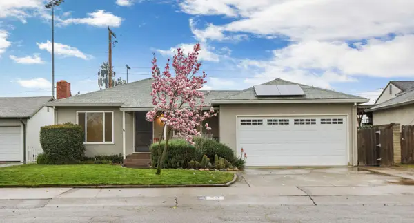 32 S Corinth Avenue, Lodi, CA 95242