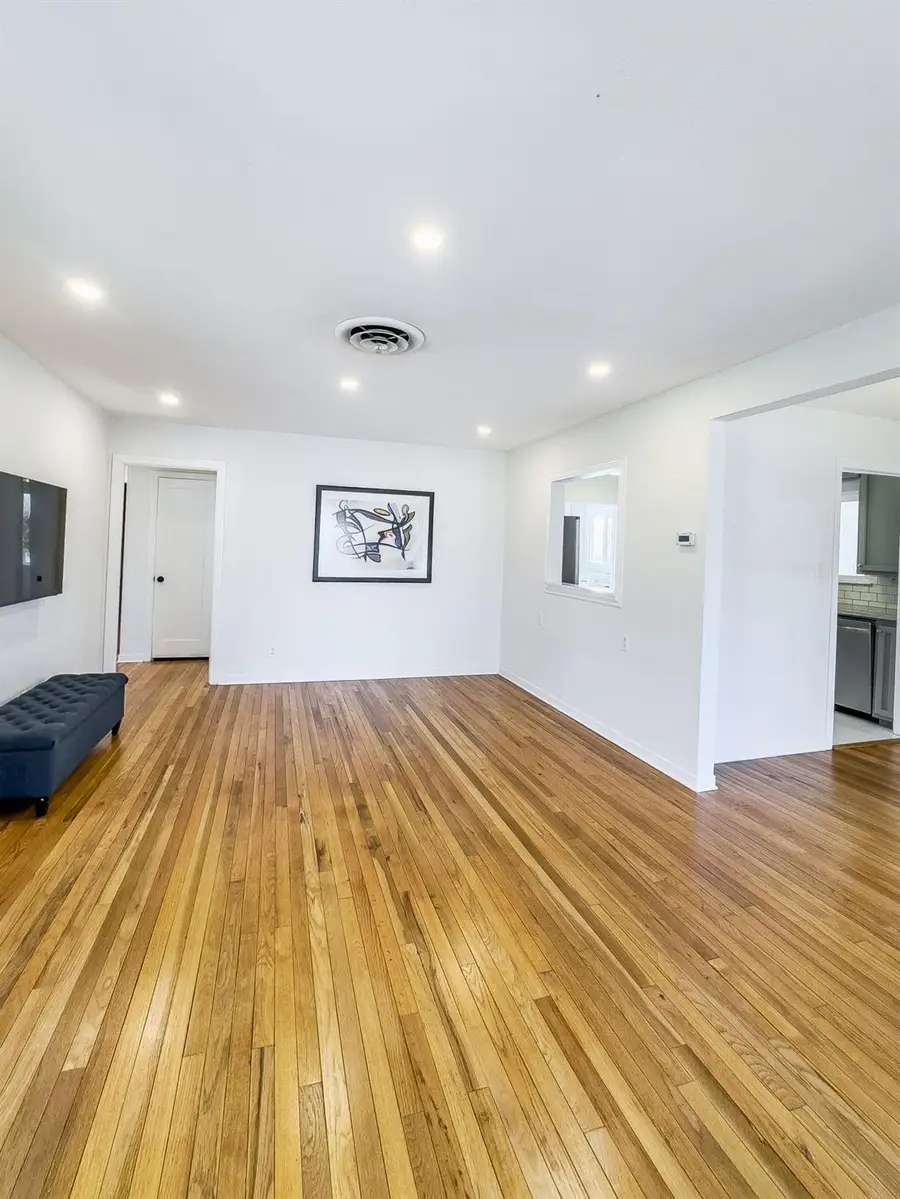 6006 Tahoe Way, Sacramento, CA 95817 - Image #3