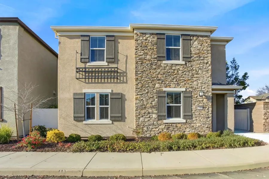 1586 Parkside Way, Roseville, CA 95747 - Image #2