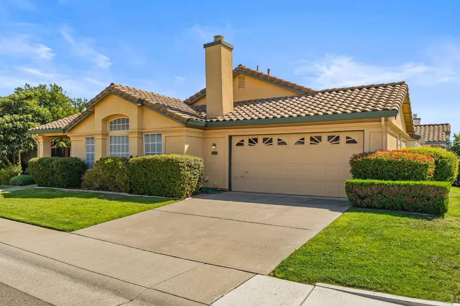 8475 Camino Vista Way, Elk Grove, CA 95624 - Image #2