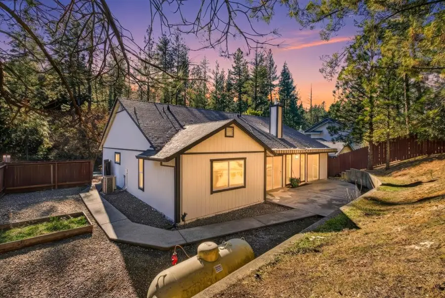 1131 Bush Court, Placerville, CA 95667 - Image #2