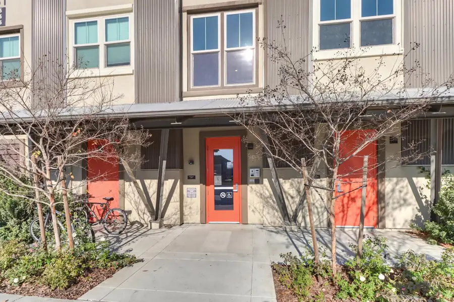 1661 Spring Street #411, Davis, CA 95616 - Image #2