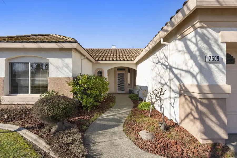 7509 Council Rock Road, Roseville, CA 95747 - Image #3