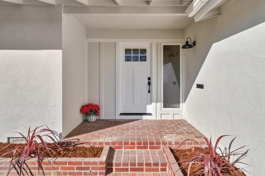 2462 Town Circle, Sacramento, CA 95821 - Image #3