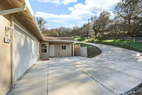 3286 Botfuher Road, Valley Springs, CA 95252