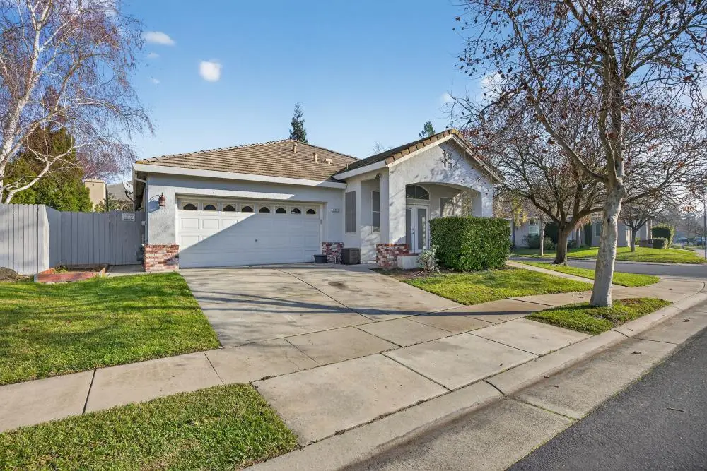 3333 Grimshaw Way, Elk Grove, CA 95758 - Image #1