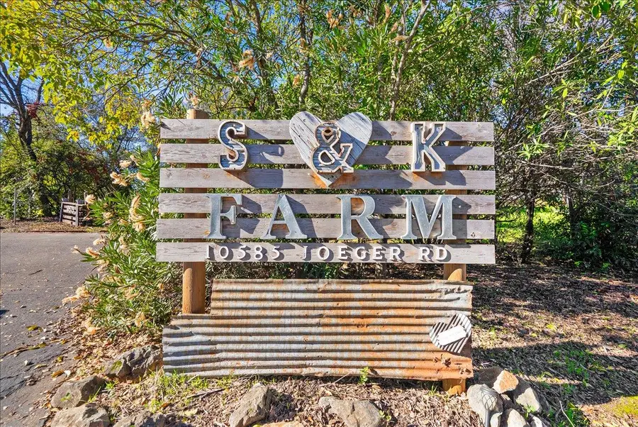 10585 Joeger Road, Auburn, CA 95602 - Image #2