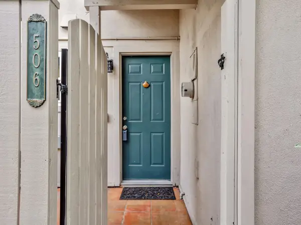 506 Roundtree Court, Sacramento, CA 95831