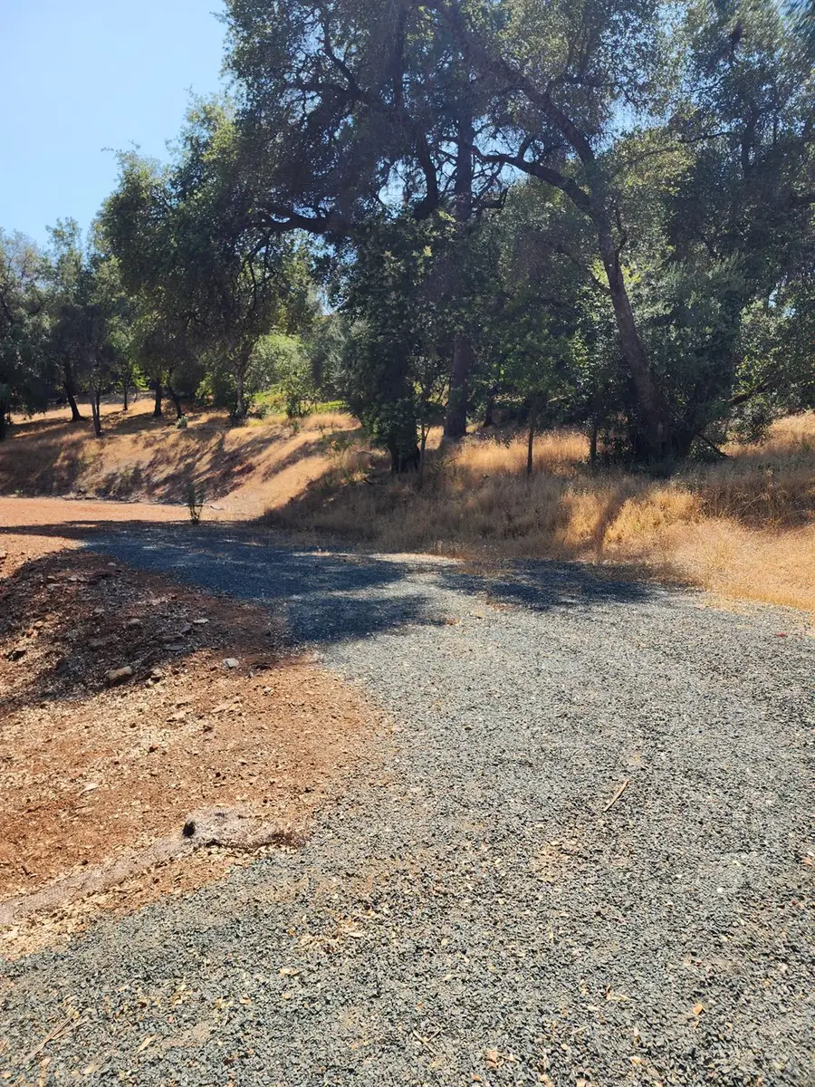 681 Foresthill Avenue, Auburn, CA 95603 - Image #2