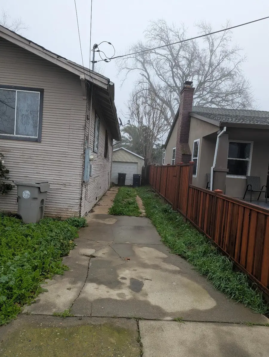3217 43rd Street, Sacramento, CA 95817 - Image #2