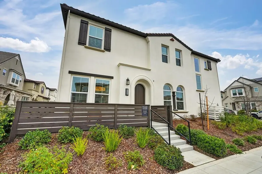 3260 Ronald Reagan Way, Sacramento, CA 95818 - Image #3