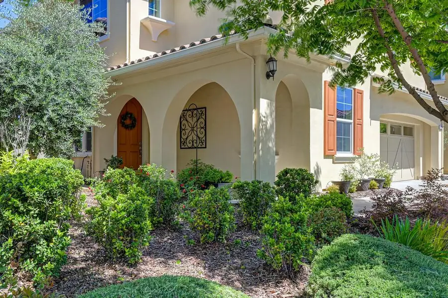 4208 Vittorio, Roseville, CA 95661 - #3