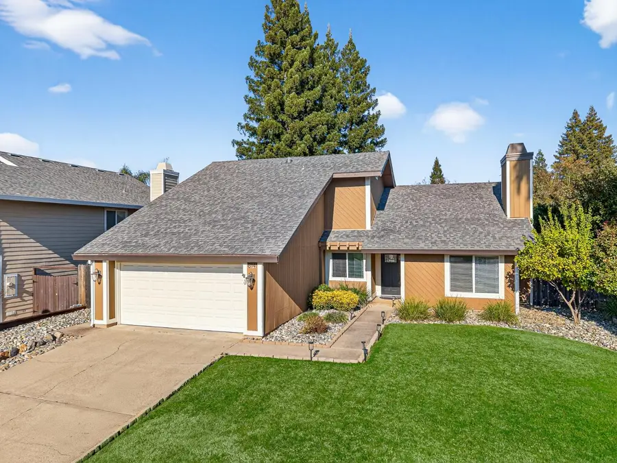 8141 Woodlake Hills Drive, Orangevale, CA 95662 - Image #2