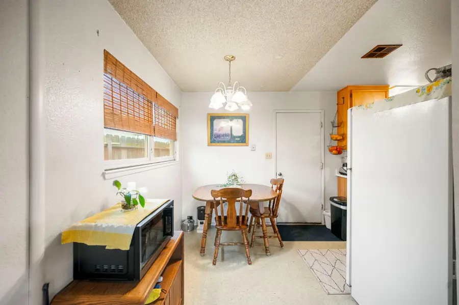 357 S 4th Avenue, Oakdale, CA 95361 - Image #3