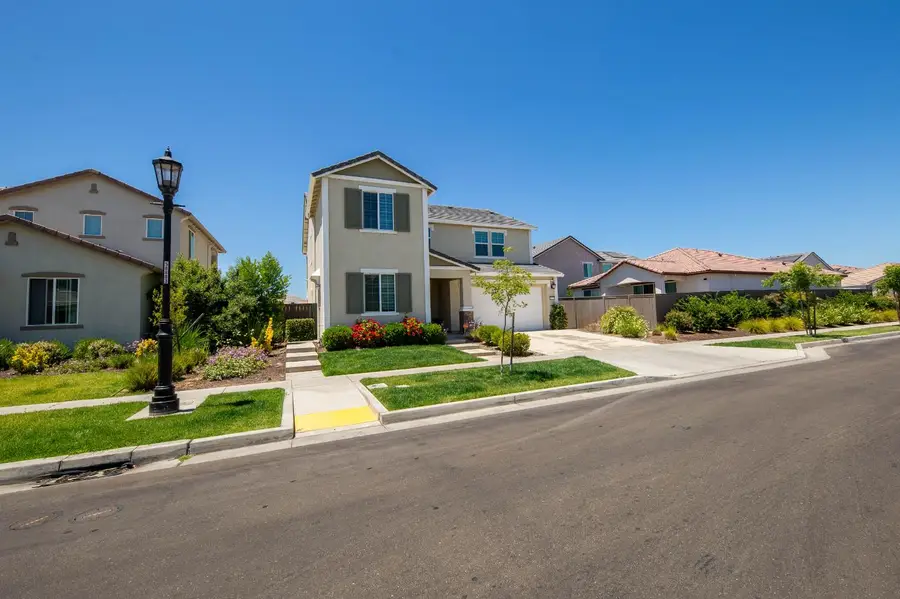 10933 Monomoy Way, Stockton, CA 95219 - Image #3