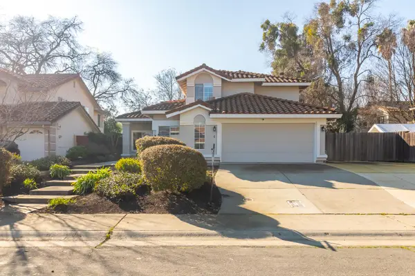 4 Marina Blue Court, Sacramento, CA 95831
