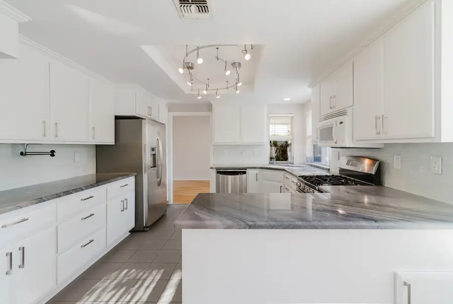 4 Marina Blue Court, Sacramento, CA 95831 - Image #2