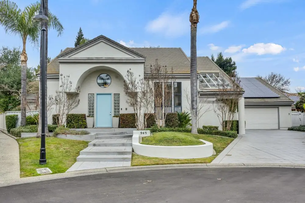 943 Shore Breeze Drive, Sacramento, CA 95831 - Image #1