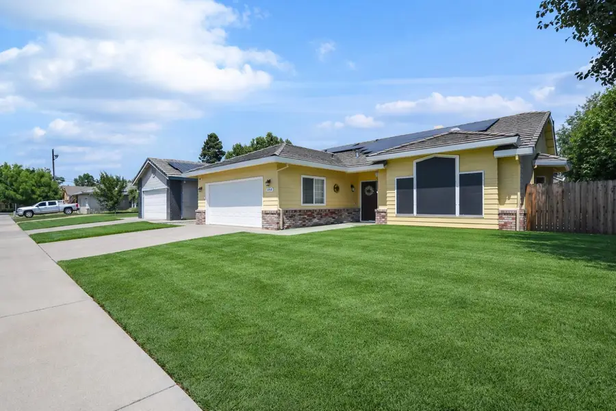 1060 Yolanda Drive, Yuba City, CA 95993 - Image #2