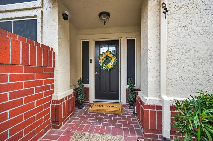 111 Cool Springs Court, Folsom, CA 95630 - Image #2