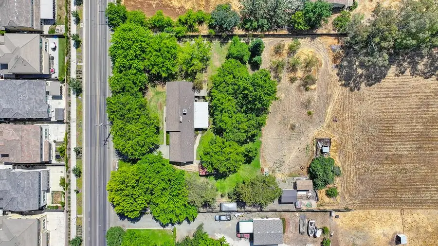 8798 Caselman Road, Sacramento, CA 95828 - Image #2