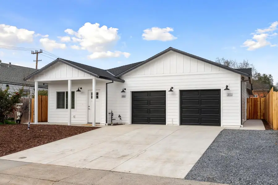 309 Lampasas Avenue, Sacramento, CA 95815 - Image #3