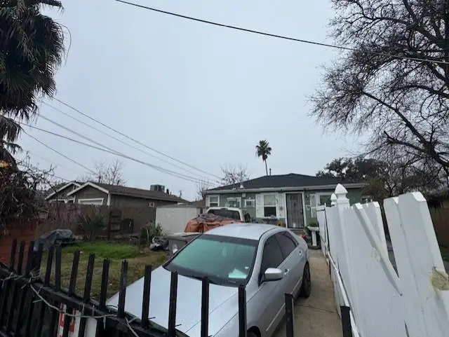 2585 Beaumont Street, Sacramento, CA 95815 - Image #2