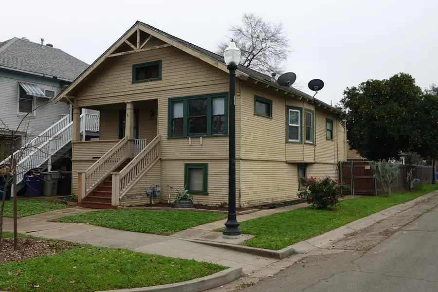 3202 4th Avenue, Sacramento, CA 95817 - Image #2