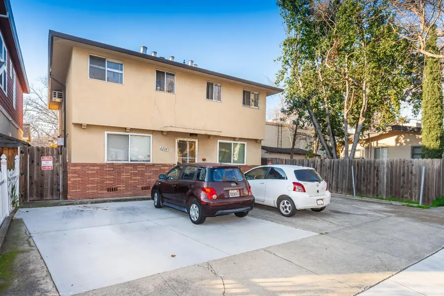 2208 25th Street, Sacramento, CA 95818 - Image #3