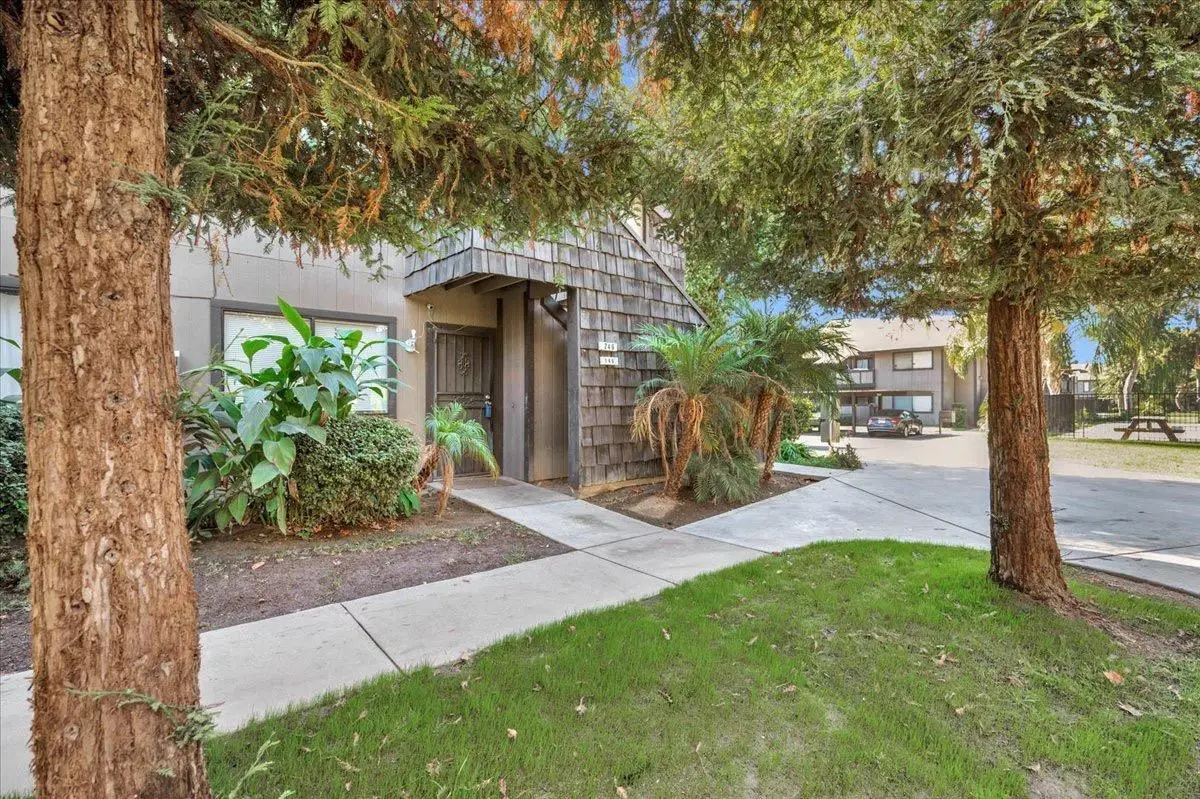 1190 S Winery Avenue #146, Fresno, CA 93727 - Image #1