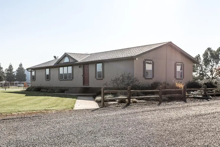 18041 Seidner Avenue, Escalon, CA 95320 - #3