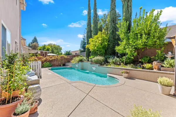 8105 Bauser Avenue, Roseville, CA 95747