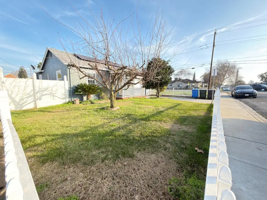 308 N Grant Avenue, Manteca, CA 95336 - Image #3